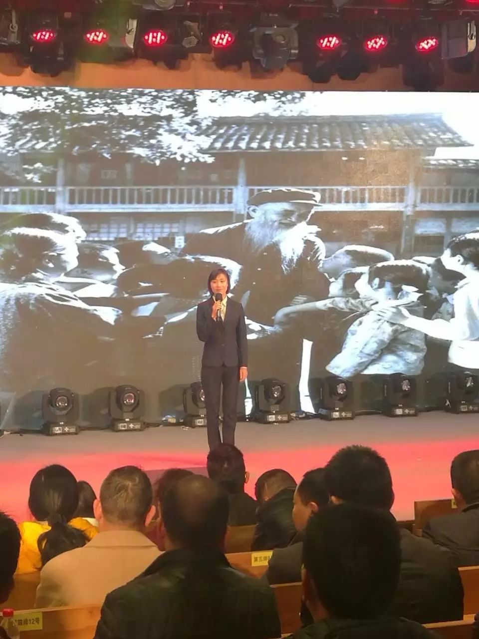 我馆吕相璇获贵州省“宣传干部上讲堂”展示大赛二等奖