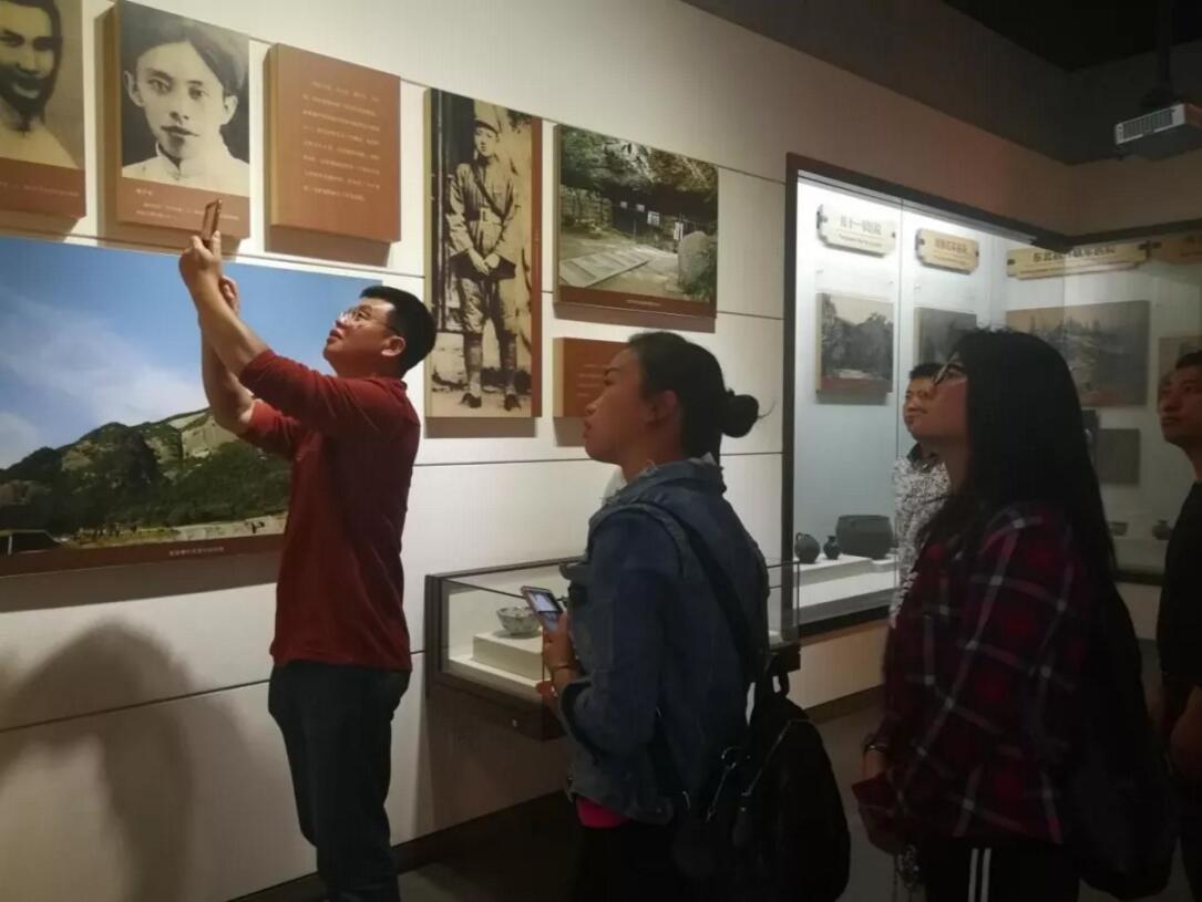 湘江战役纪念馆到我馆开展馆际交流