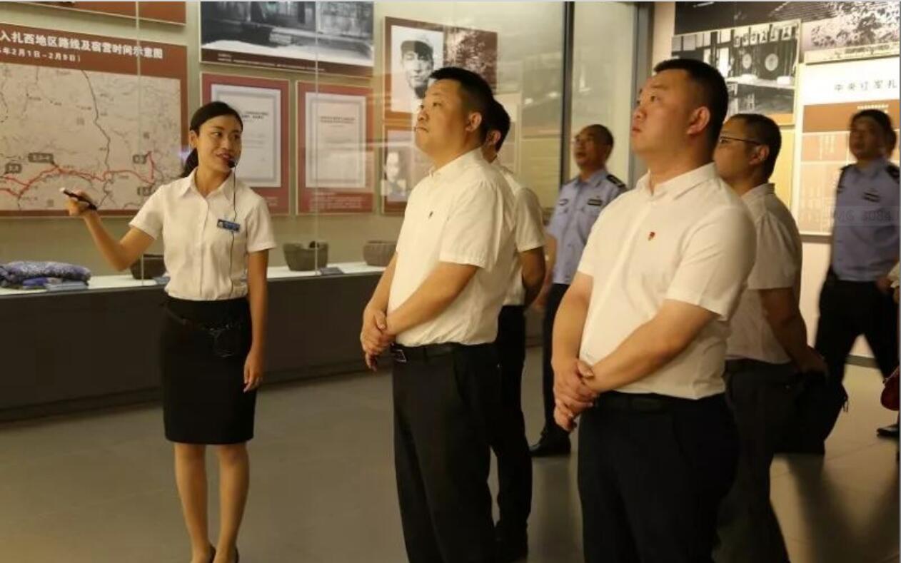 赤水市市委书记况顺航一行到我馆参观