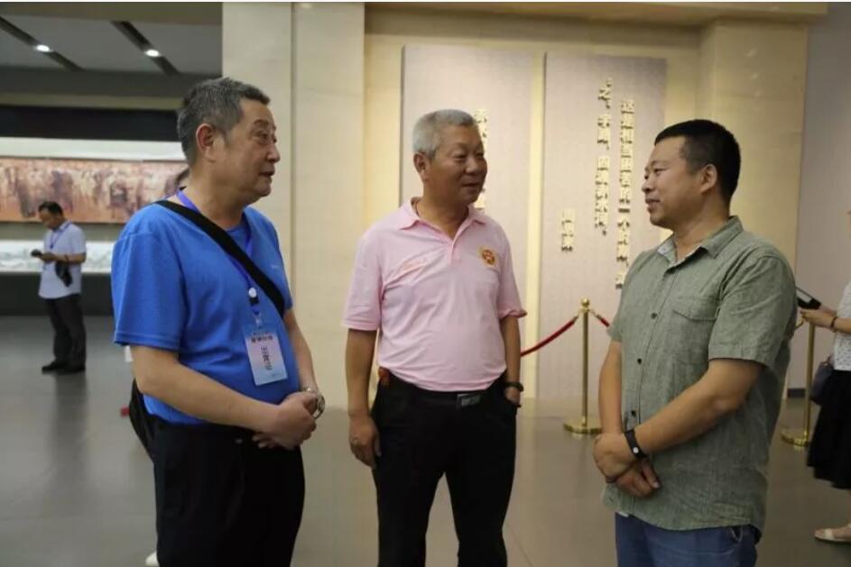 黄埔论坛嘉宾到我馆参观