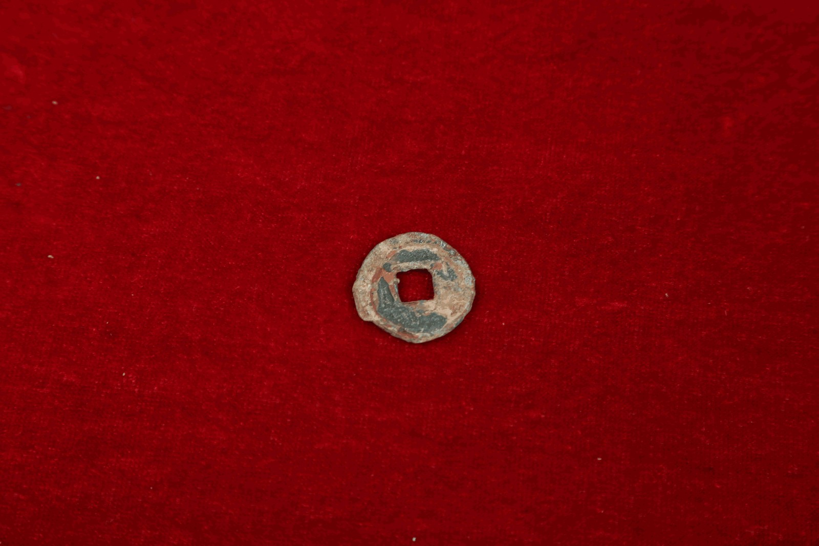 SDCS201709780—货泉铜钱，直径2.2厘米，厚0.2厘米，重4.14克。.JPG