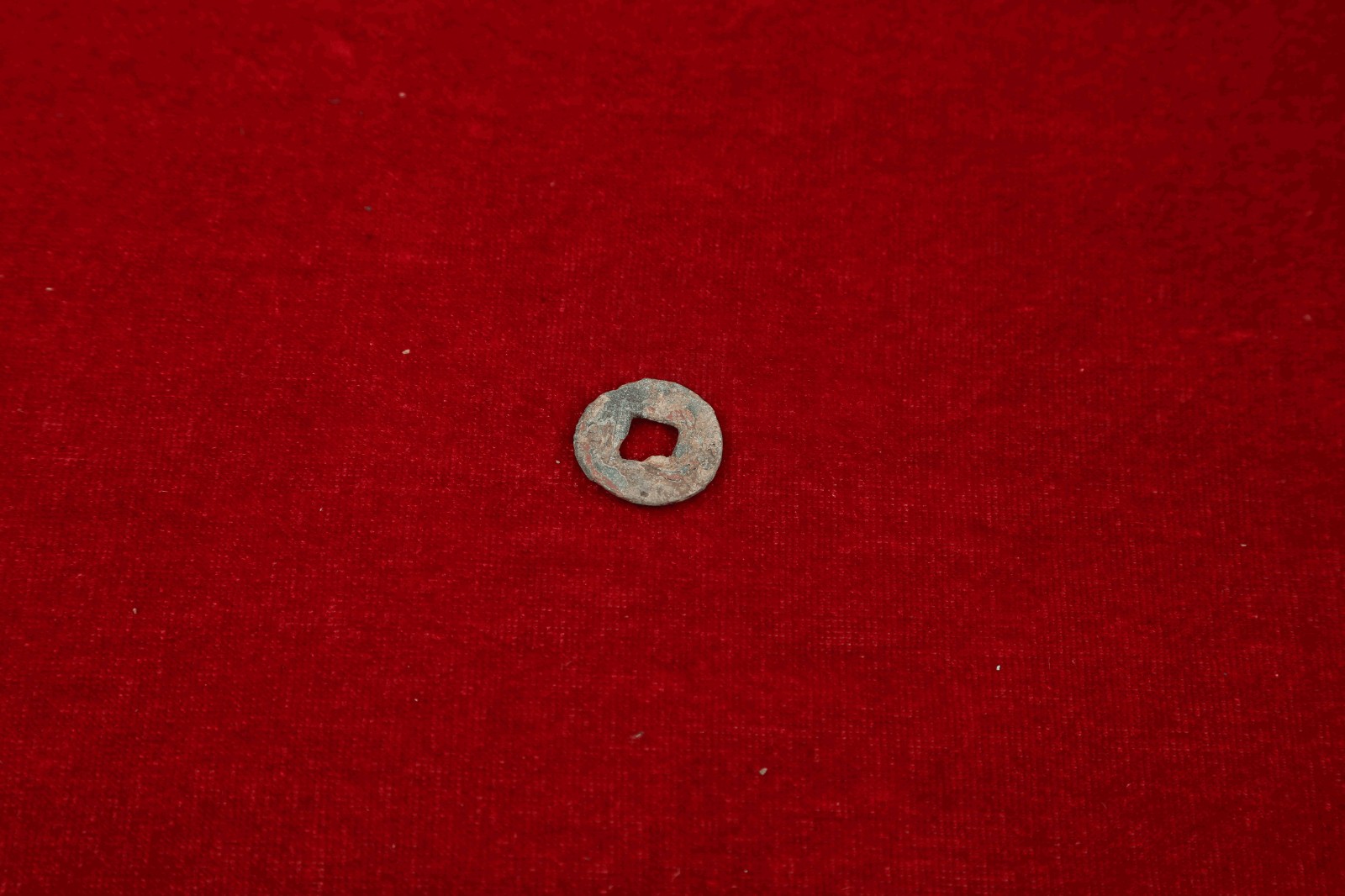 SDCS201709791—货泉铜钱，直径2.16厘米，厚0.2厘米，重2.74克。.JPG