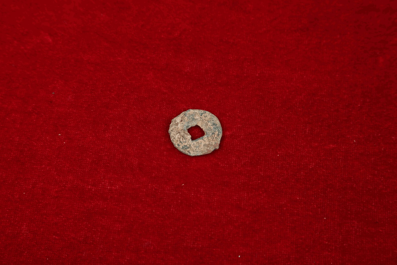 SDCS201709801—货泉铜钱，直径1.97厘米，厚0.24厘米，重2.06克。.JPG